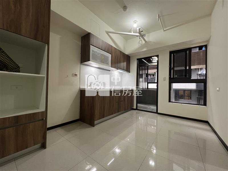 【安家】青埔高鐵IKEA黃金地段稀有邊間2房2衛車房屋室內格局與周邊環境