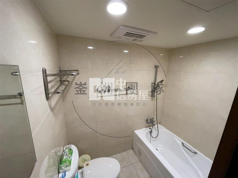 智富城高樓層景觀２房車房屋室內格局與周邊環境