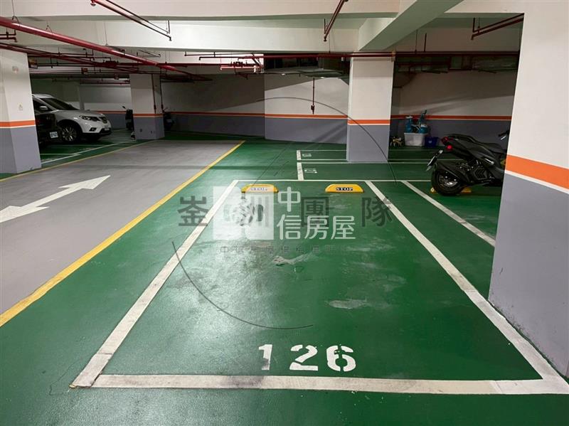 智富城高樓層景觀２房車房屋室內格局與周邊環境