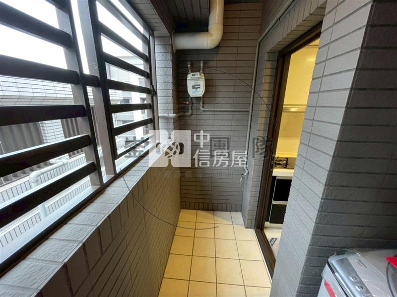 智富城高樓層景觀２房車房屋室內格局與周邊環境