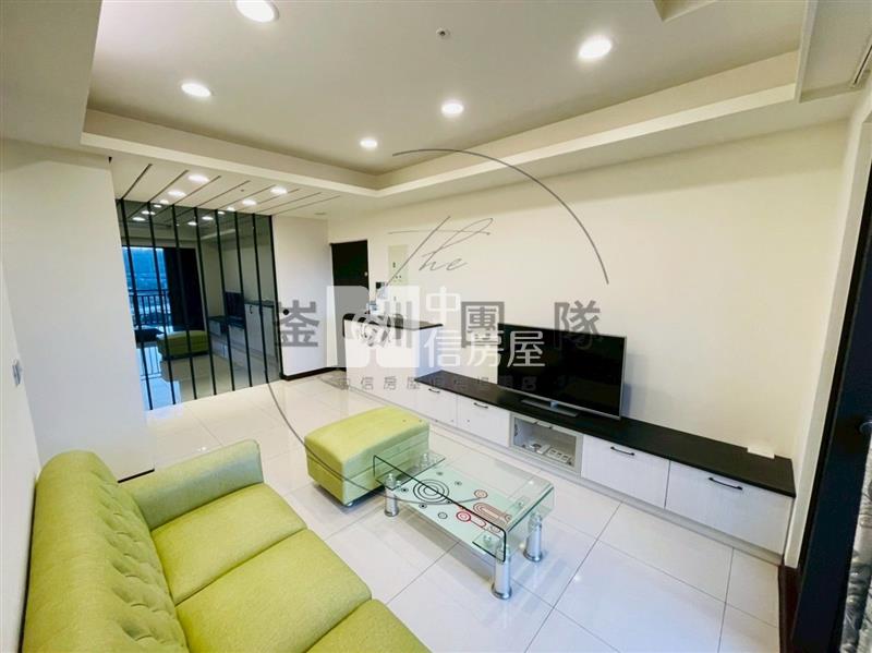 智富城高樓層景觀２房車房屋室內格局與周邊環境