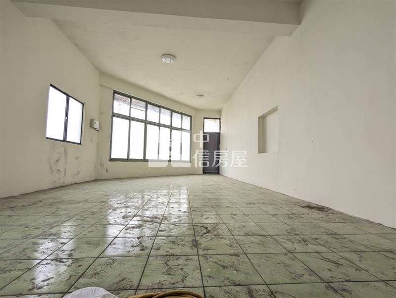 平鎮區-低總價透天房屋室內格局與周邊環境