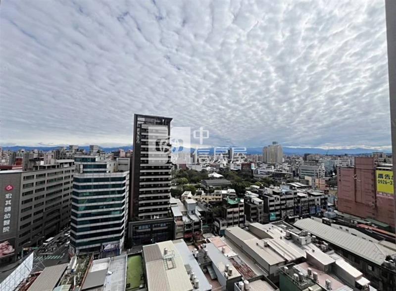 【安家】龍騰富御景觀三房車房屋室內格局與周邊環境