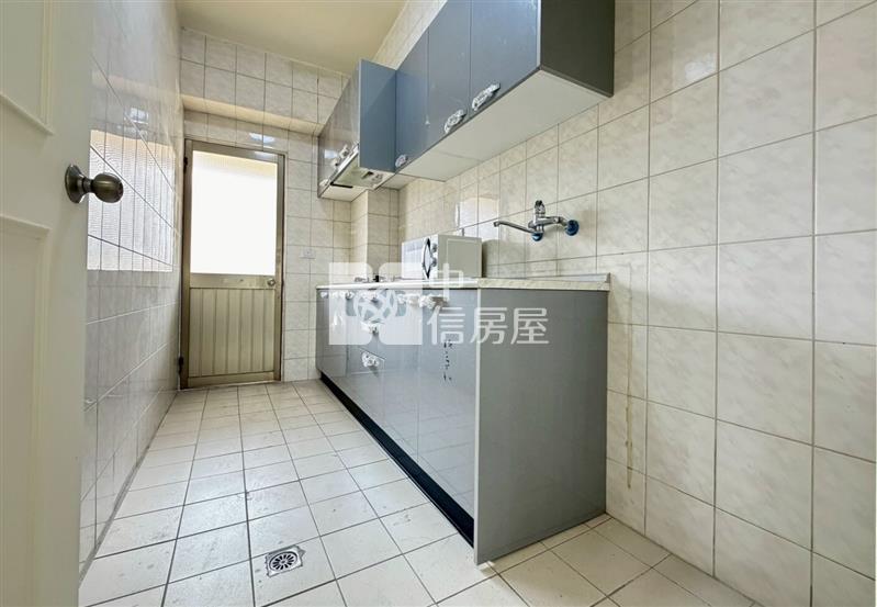 楊梅交流道旁2+1房車房屋室內格局與周邊環境