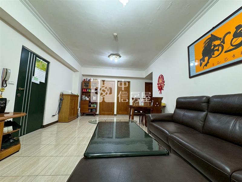 (A)內壢後站電梯大三房(車位輪抽)(中信卓越團隊)房屋室內格局與周邊環境