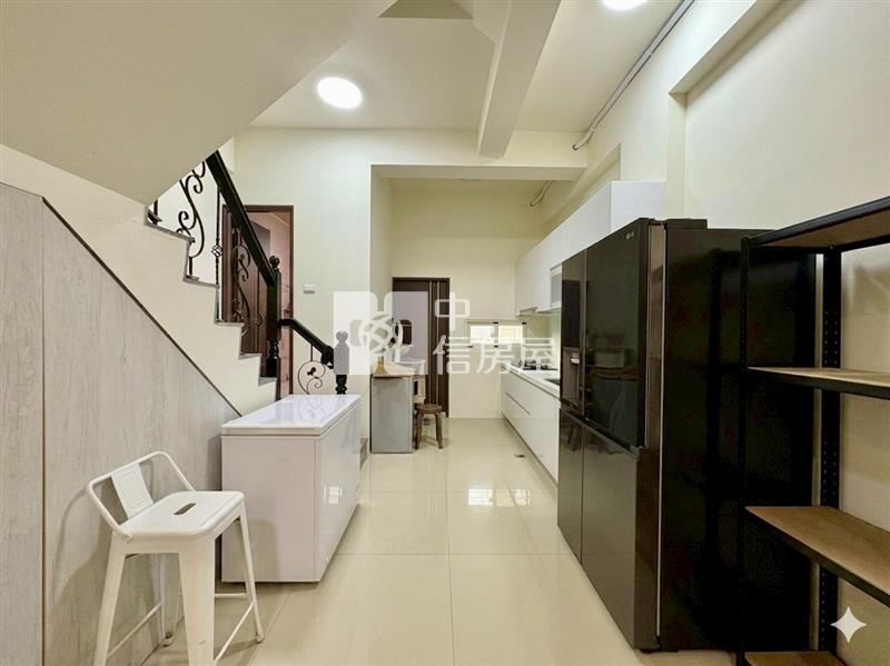 彰化伸港｜大四房臨路別墅房屋室內格局與周邊環境