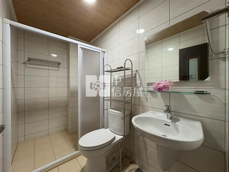 彰化伸港｜大四房臨路別墅房屋室內格局與周邊環境