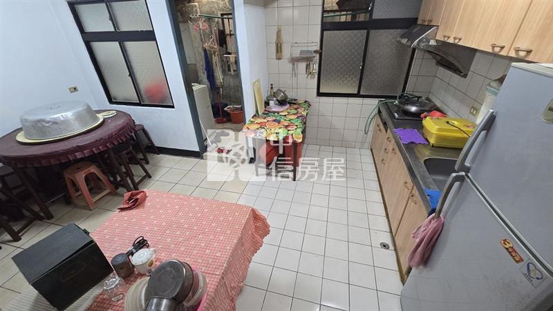 內壢火車站重疊別墅一,二樓(中信卓越團隊)房屋室內格局與周邊環境