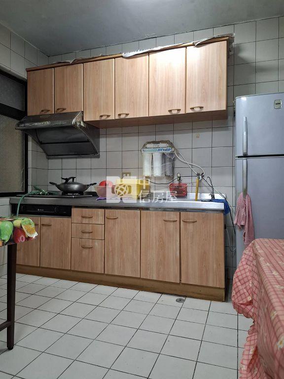 內壢火車站重疊別墅一,二樓(中信卓越團隊)房屋室內格局與周邊環境