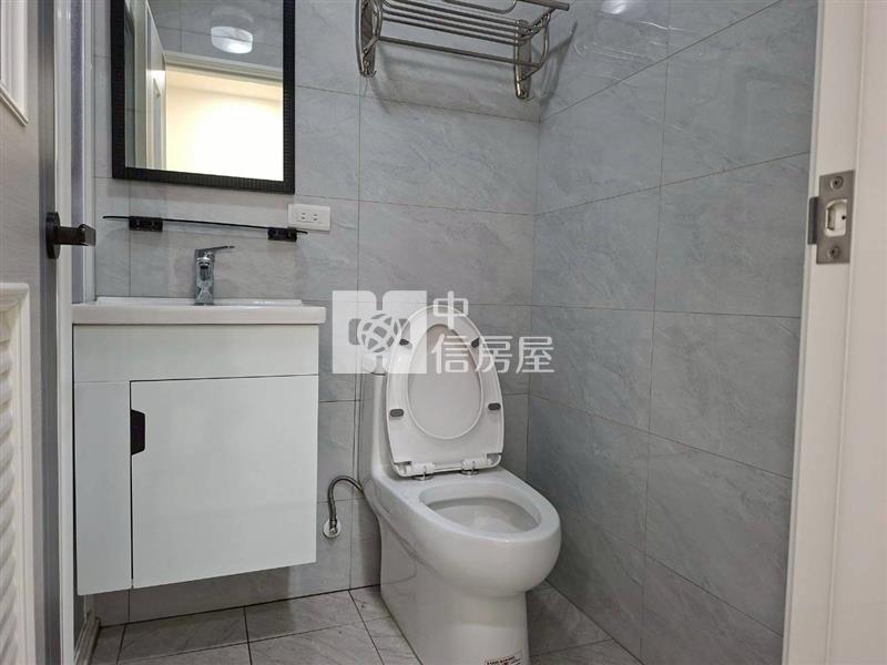 翡翠宮廷1樓美2房大露臺房屋室內格局與周邊環境