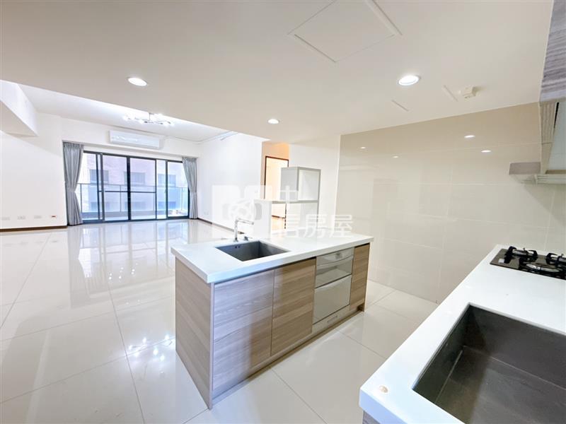 青埔A19世界MRT3+1房雙主臥雙車位房屋室內格局與周邊環境