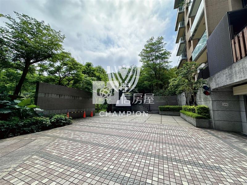 【冠軍商仲】我泉四房景觀戶車位房屋室內格局與周邊環境