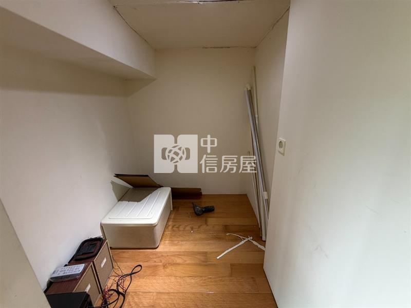 獨家！羅傑摩爾Ｂ區低總價高樓車房屋室內格局與周邊環境