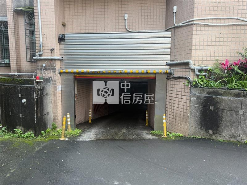 獨家！羅傑摩爾Ｂ區低總價高樓車房屋室內格局與周邊環境