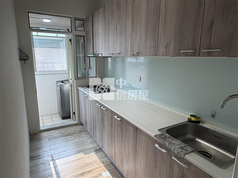 五期精誠寶座3房平車房屋室內格局與周邊環境