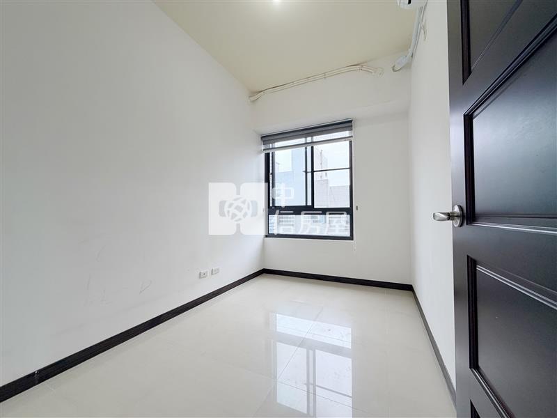 佳茂中山會館兩房車位房屋室內格局與周邊環境