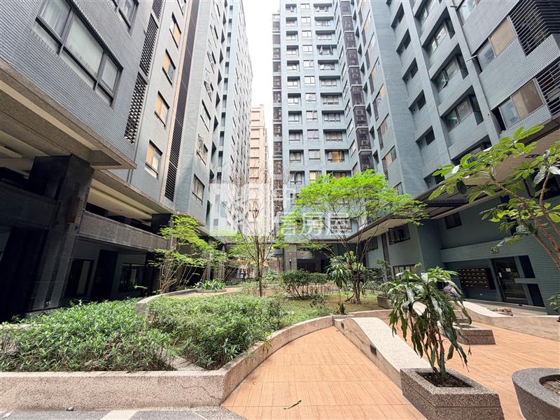 佳茂中山會館兩房車位房屋室內格局與周邊環境