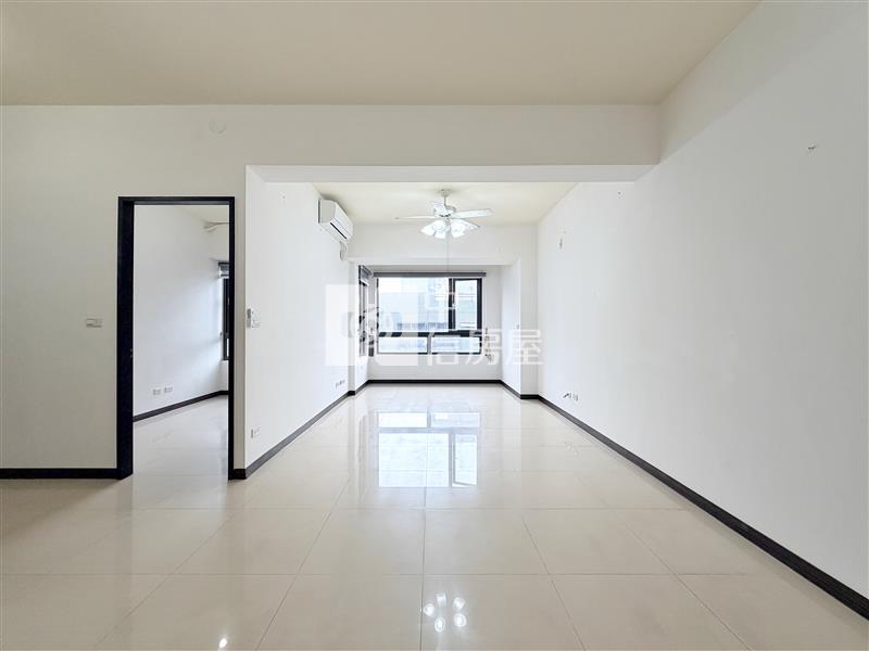 佳茂中山會館兩房車位房屋室內格局與周邊環境