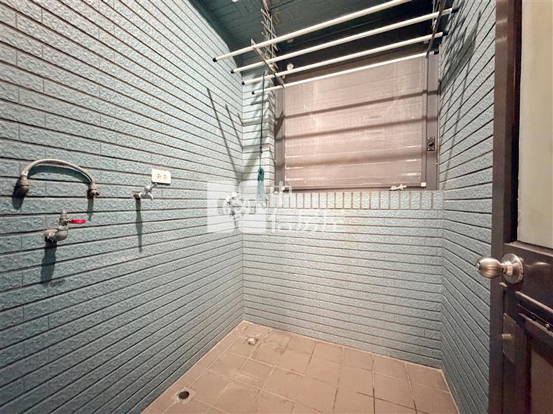 佳茂中山會館兩房車位房屋室內格局與周邊環境