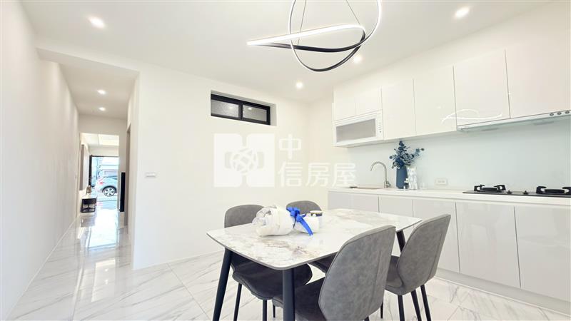 中庄店住 ★影音空拍在中信嘉義玉山店房屋室內格局與周邊環境