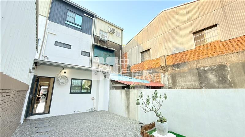 中庄店住 ★影音空拍在中信嘉義玉山店房屋室內格局與周邊環境