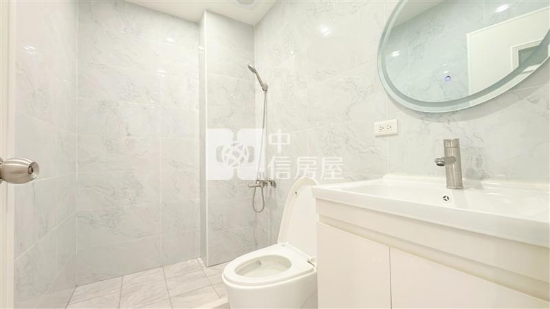 中庄店住 ★影音空拍在中信嘉義玉山店房屋室內格局與周邊環境