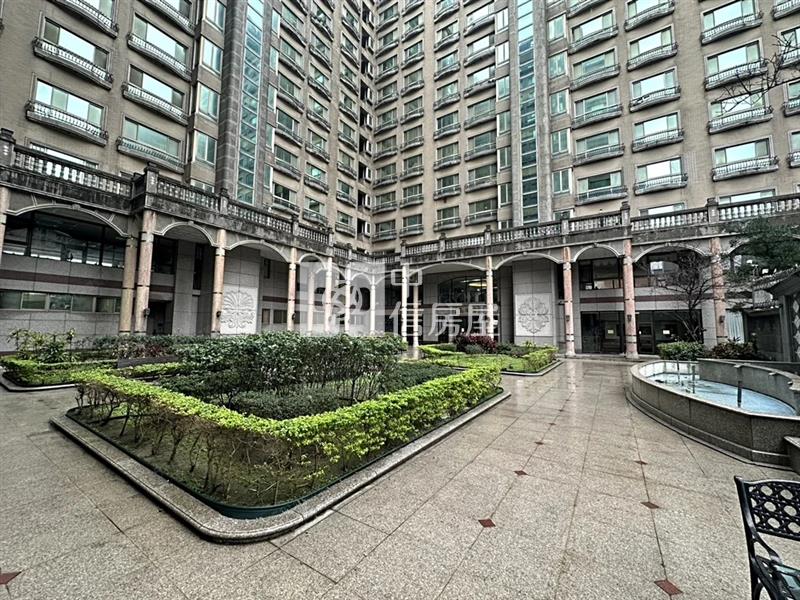 宜誠高峰會/精美三房/稀有釋出房屋室內格局與周邊環境