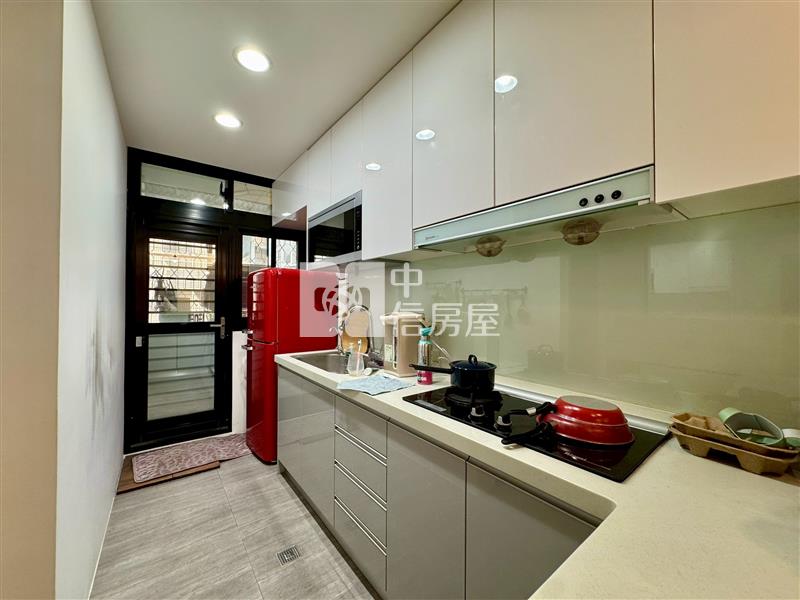 逢甲商圈精裝漂亮大2+1房二樓美寓房屋室內格局與周邊環境