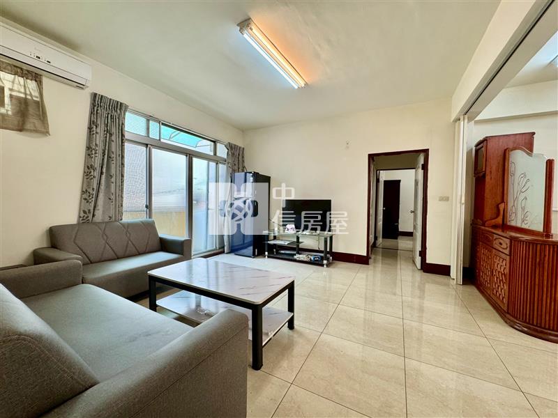 立人高中大室內免整理三樓公寓房屋室內格局與周邊環境