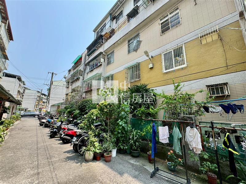 立人高中大室內免整理三樓公寓房屋室內格局與周邊環境