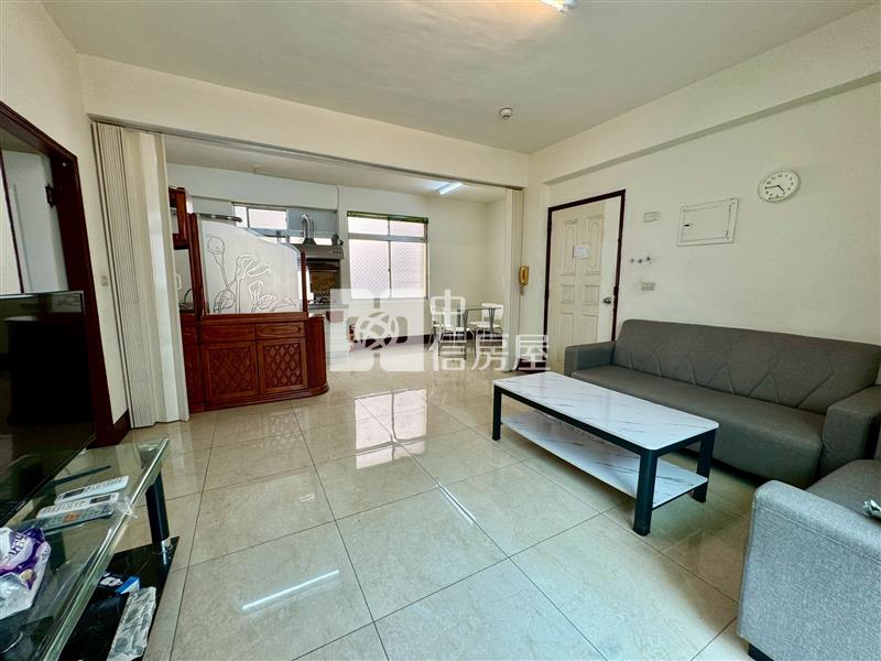 立人高中大室內免整理三樓公寓房屋室內格局與周邊環境