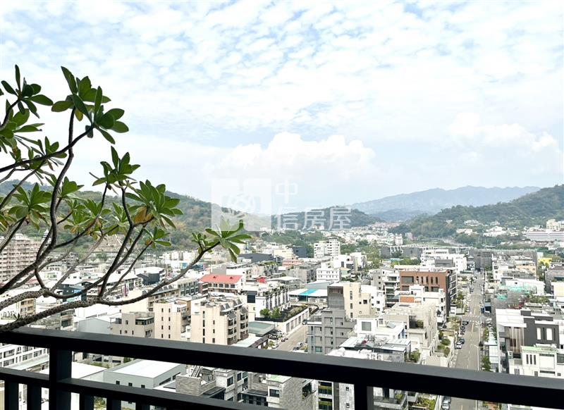 佳福青樂4改3雙車帝王視野戶房屋室內格局與周邊環境