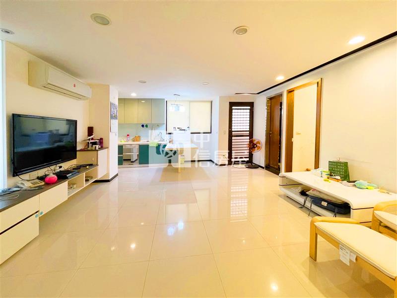 科博館大面寬1-3樓店住房屋室內格局與周邊環境