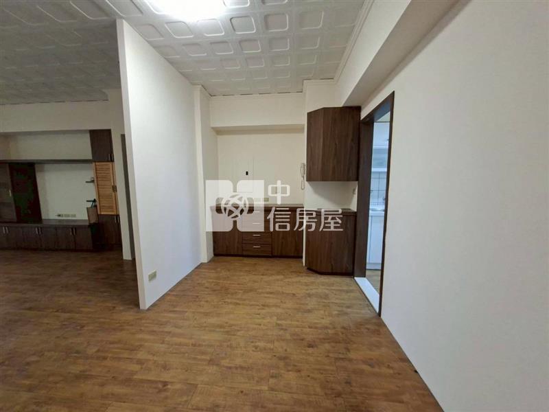 A21捷運旁宏國新城電梯3房房屋室內格局與周邊環境