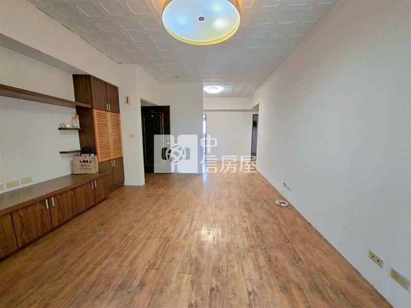 A21捷運旁宏國新城電梯3房房屋室內格局與周邊環境