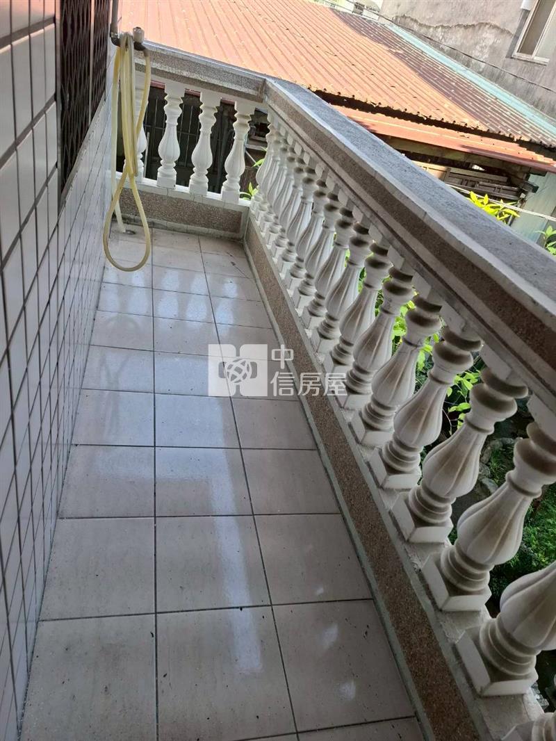 仁德中正路二段大地坪透天店面房屋室內格局與周邊環境