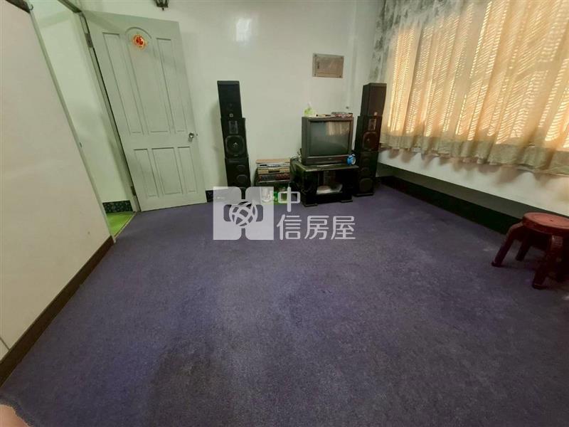 仁德中正路二段大地坪透天店面房屋室內格局與周邊環境