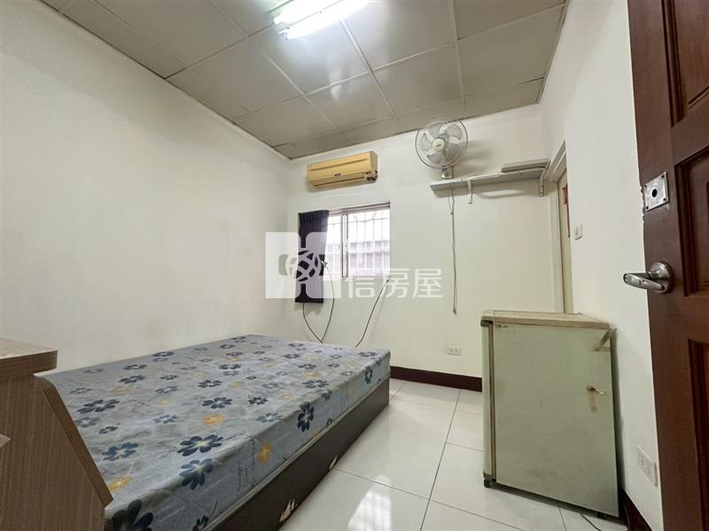 正台灣大道20米路商業區買地送屋房屋室內格局與周邊環境