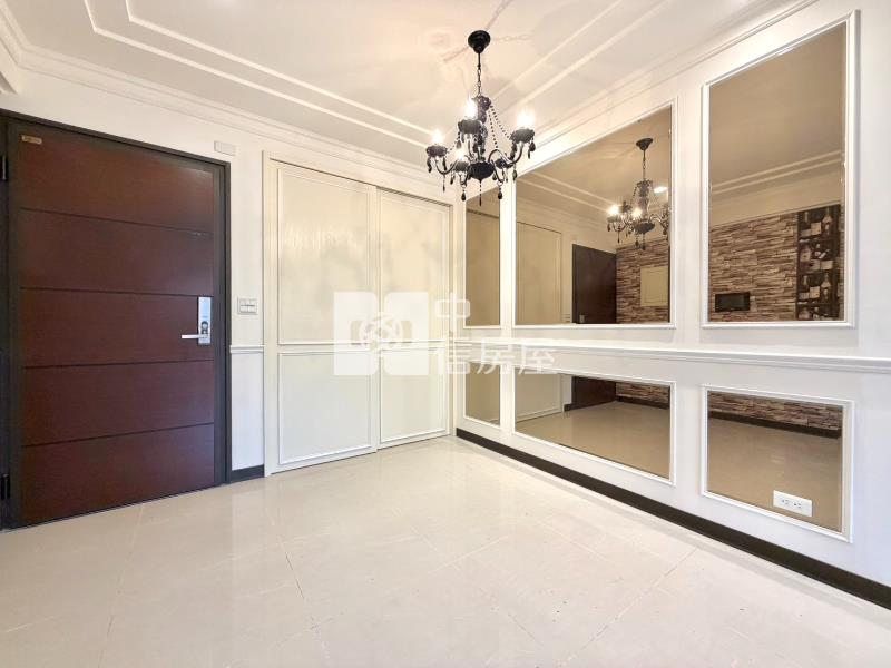 御花園高樓景觀電梯三房房屋室內格局與周邊環境