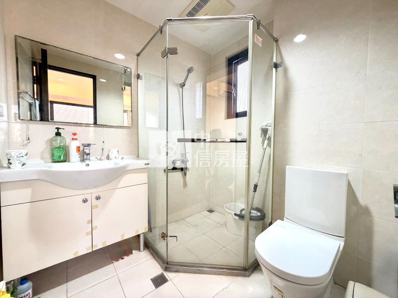 御花園高樓景觀電梯三房房屋室內格局與周邊環境