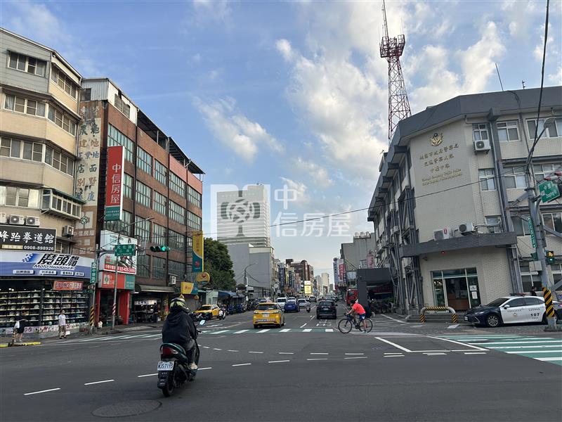 A22中豐路2F公寓房屋室內格局與周邊環境
