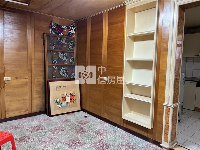 A22中豐路2F公寓房屋室內格局與周邊環境