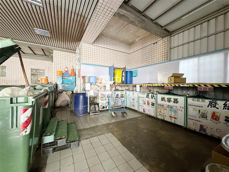 文化復旦商圈.近交流道大四房車房屋室內格局與周邊環境