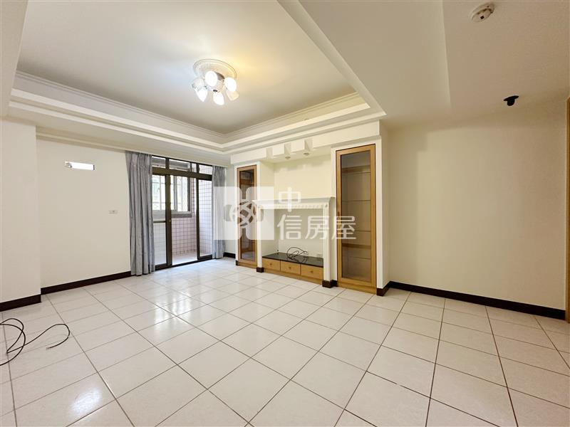 文化復旦商圈.近交流道大四房車房屋室內格局與周邊環境