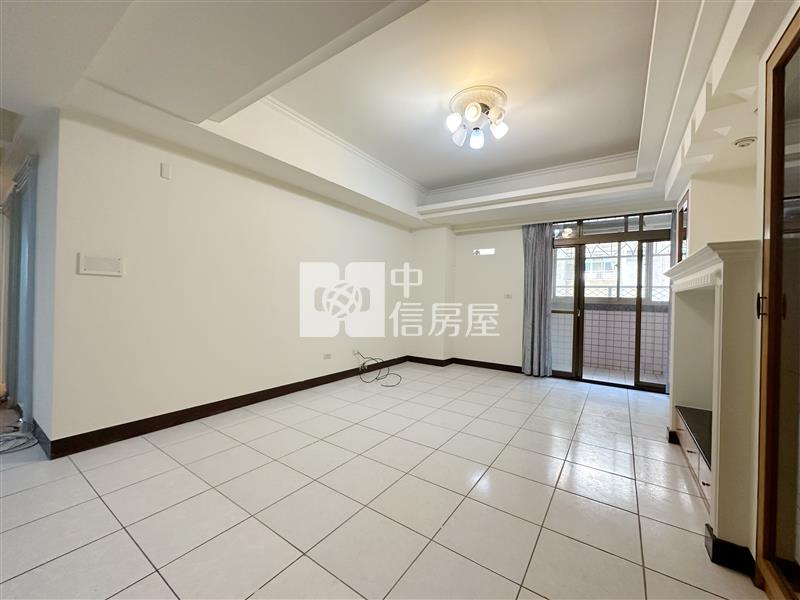 文化復旦商圈.近交流道大四房車房屋室內格局與周邊環境