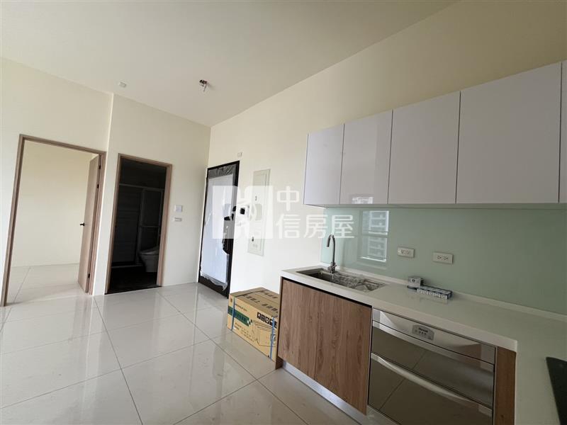 車站精選平車美廈房屋室內格局與周邊環境