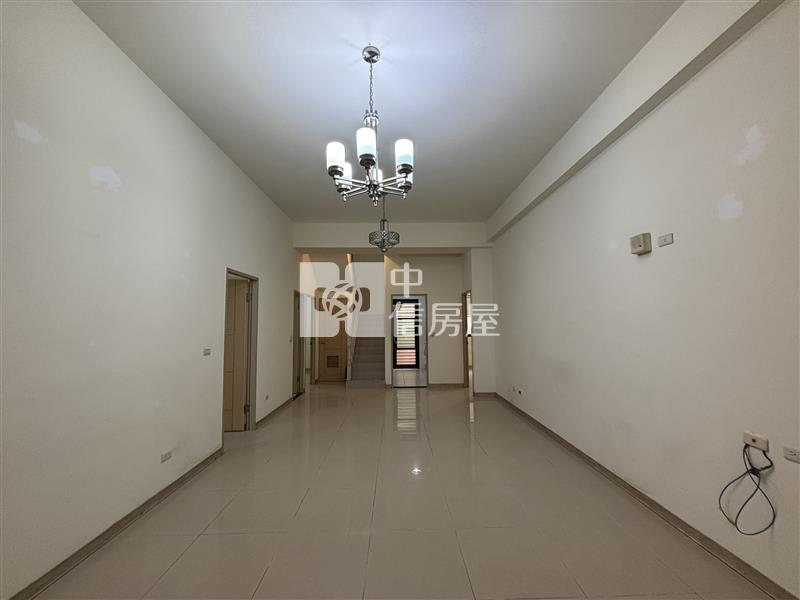 《晶顥團隊》竹城上越樓中樓房屋室內格局與周邊環境