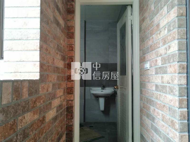 聯新醫院電梯別墅房屋室內格局與周邊環境