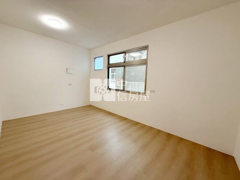 獅子林整新透天房屋室內格局與周邊環境