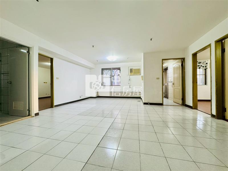 大俊國朝南三房雙車位房屋室內格局與周邊環境